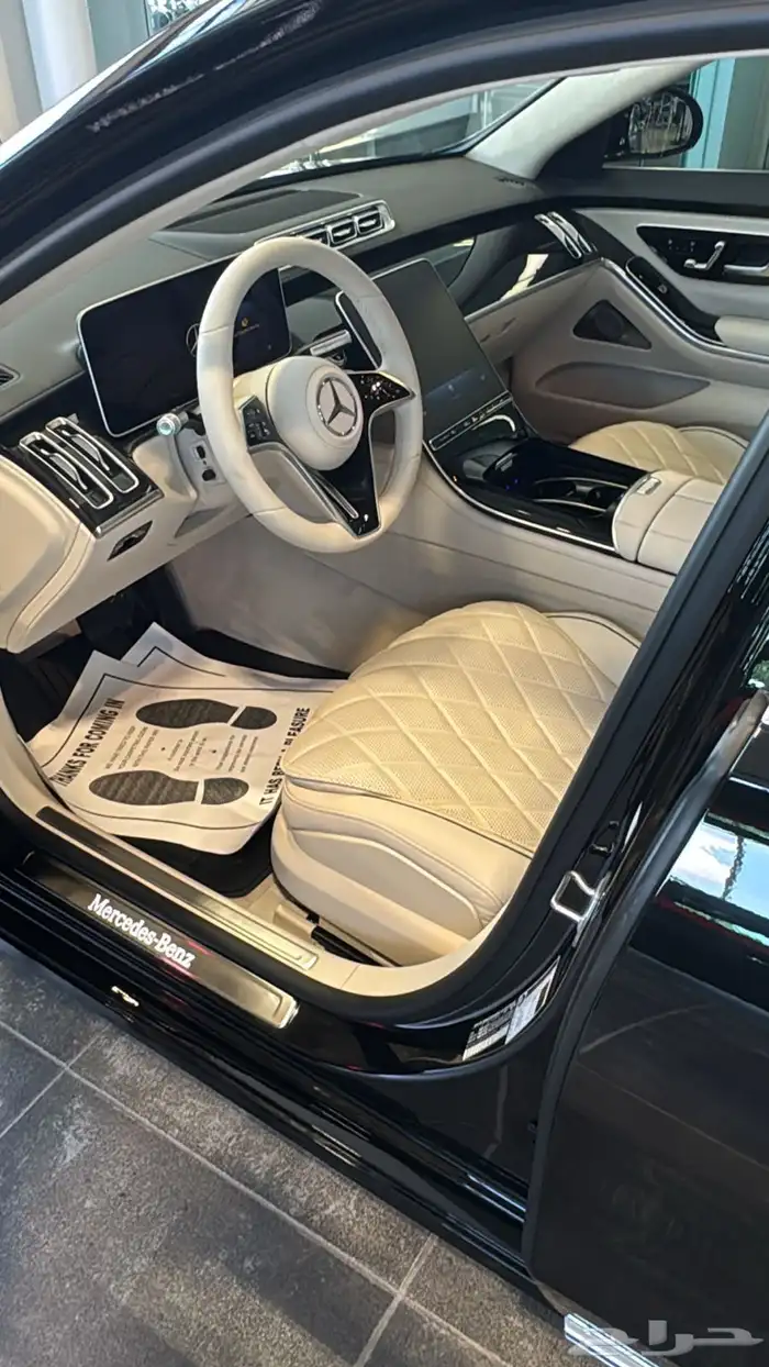 مرسيدس S560 من المصنع وارد امريكا ماشية 300 كيلو فقط 4
