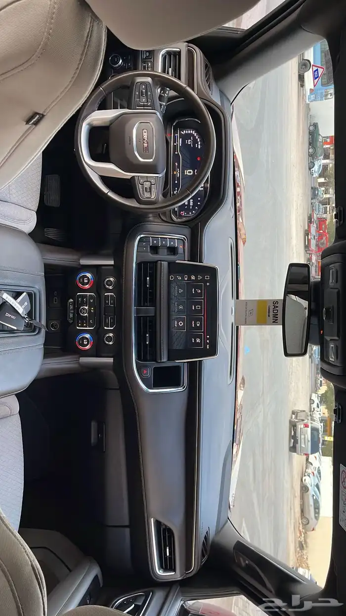 جي ام سي يوكن 2023 SLE 17