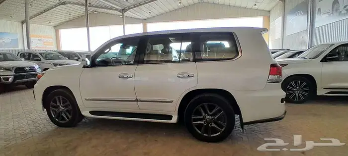 لكزس LX570 فل كامل DD البيع 147000 1
