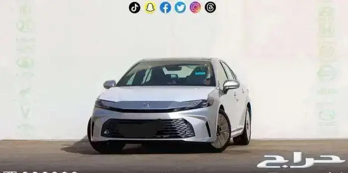 تويوتا كامري جراندي فضي لوحات 2025 0
