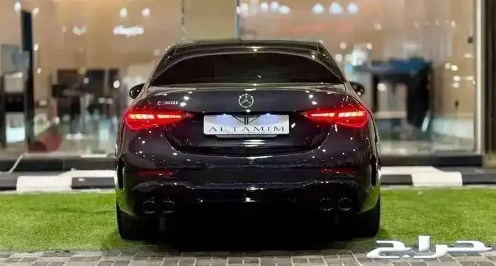 مرسيدس بنز الموديل 2022 - C300 4Matic 3