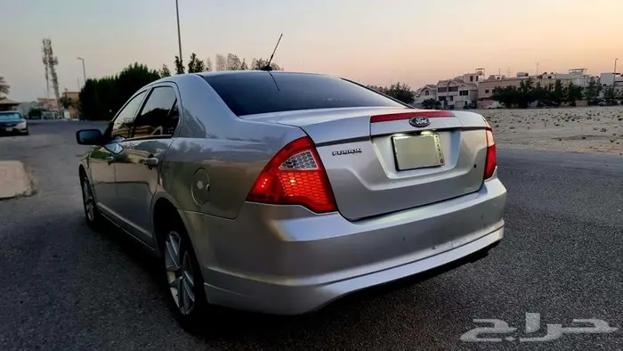 للبيع فورد فيوجن موديل 2011 بحالة ممتازة جدآ 14