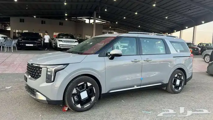 كيا كرنفال نص فل GLS موديل 2025 كاش اقساط 0