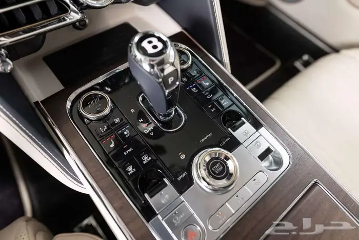 بنتلي فلاينج سبير Bentley Flying Spur Azure Hybrid 17