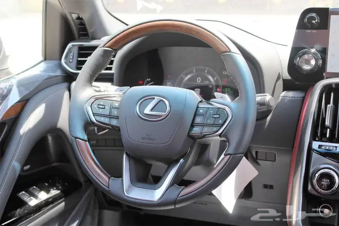 لكزس-LX600 BB -خليجي-2025-فل كامل -25 سماعه داخليه 24