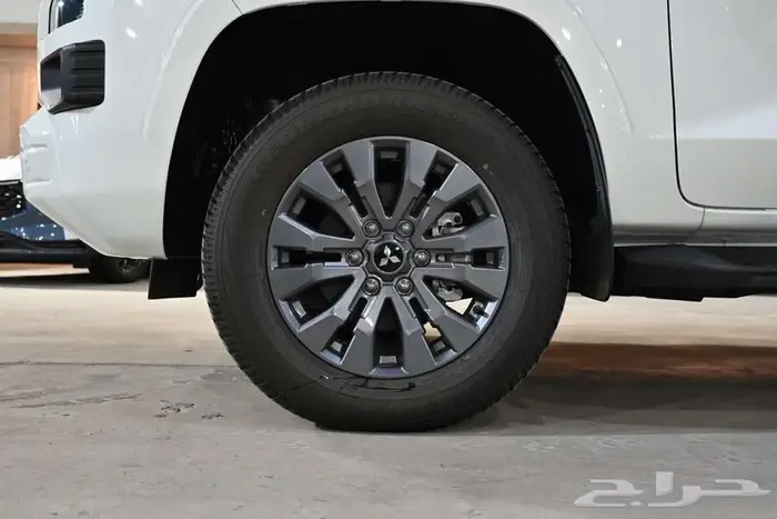 ميتسوبيشي L200 2024 دبل غمارتين ديزل سعودي 3