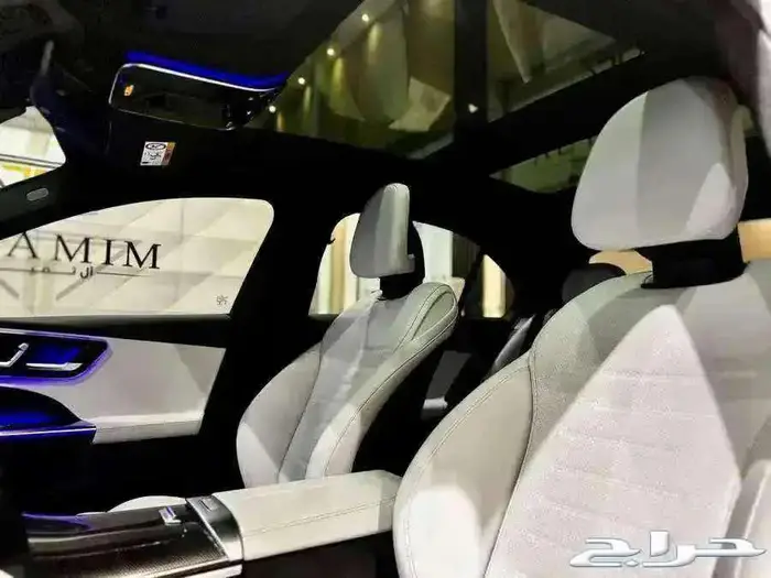 مرسيدس بنز الموديل 2022 - C300 4Matic 13