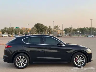 2020 Alfa Romeo Stelvio fully loaded with panorama sunroof index
