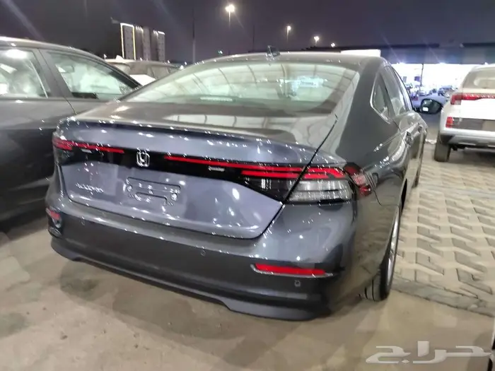 هوندا اكورد LX موديل 2025 12