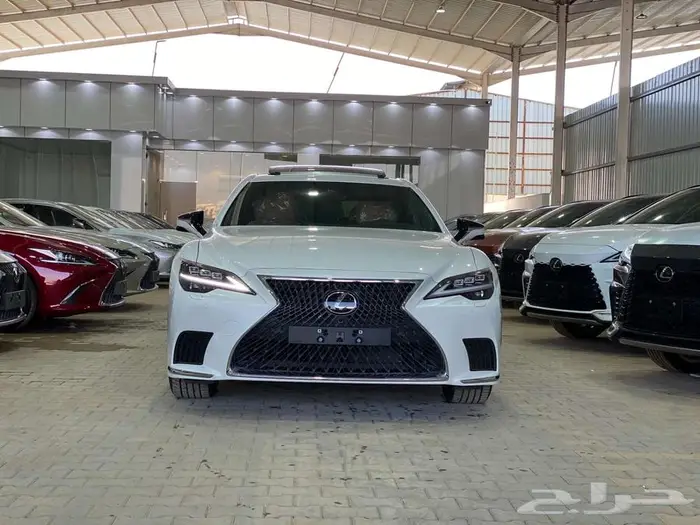 لكزس LS 500 h فل كامل هايبرد 2025 - خليجي 4