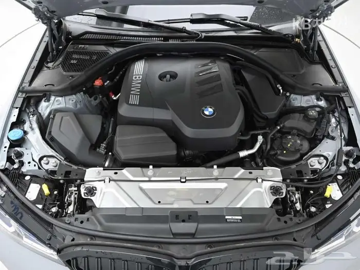 BMW الفئة الثالثة 320i 2025 M Sport 17