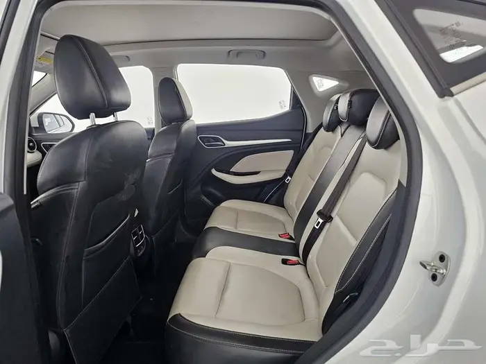 ام جي ZS LUX 2022 7
