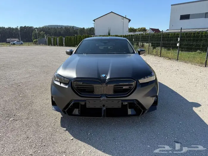 بي ام دبيلو BMW M5 1