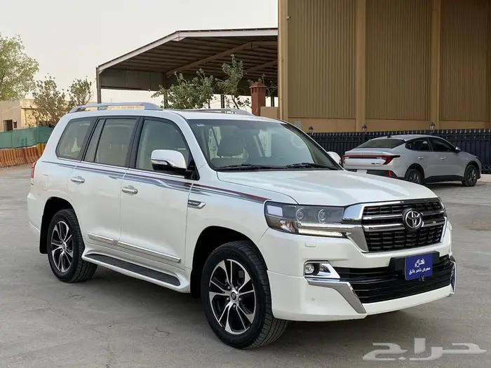 لانكروزر GXR تورنق V6 2021 جلد فل عداد قليل 2