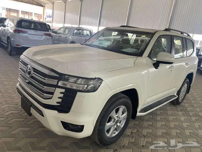 لاندكروزر GXR رقم 2 ديزل 2024 كاش أو أقساط 0
