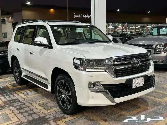 للبيع جيب قراند تورنق 2021 سعودي عداد قليل V8 ( مخززنه ) 1