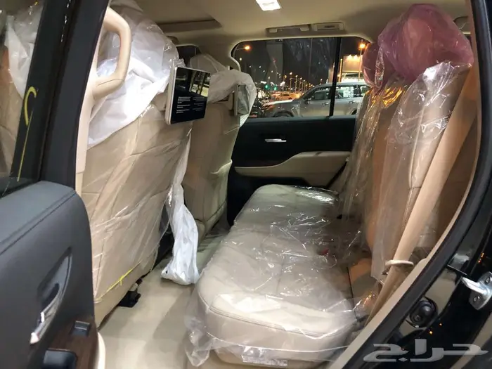 لاندكروزر GXR L4 بنزين موديل 2024 بطاقه جمركيه 9