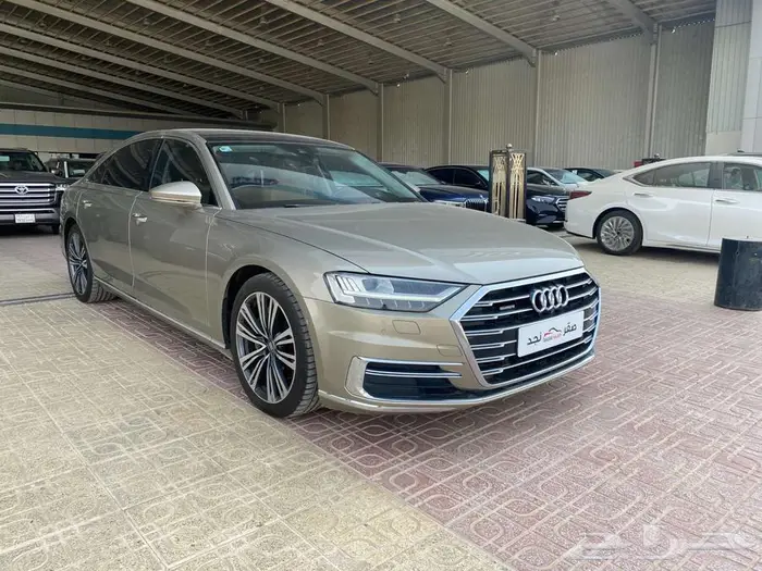 اودي A8L موديل 2019 ذهبي 1