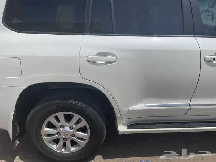 لاندكروزر 2011 GXR3 0