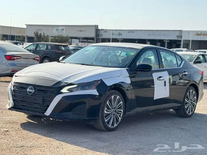 نيسان التيما SV نص فل موديل 2025 2