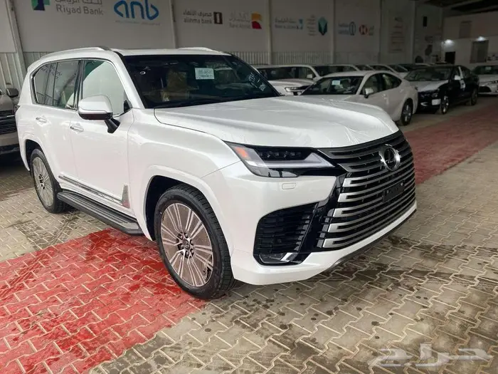 لكزس LX600 BB موديل 2025 سعودي كاش وتمويل 7