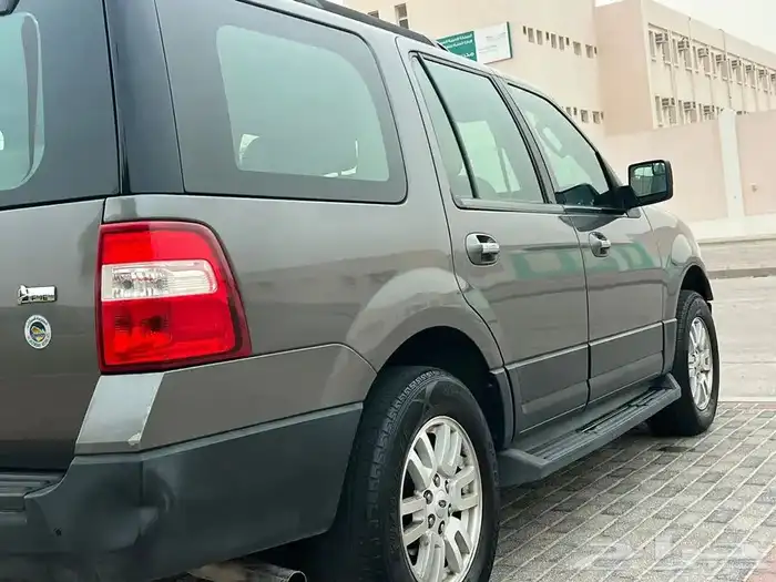 فورد اكسبيدشن للبيع 7