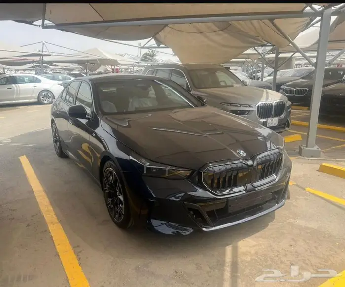 BMW الفئة الخامسة M Kit 2025 سعودي 3