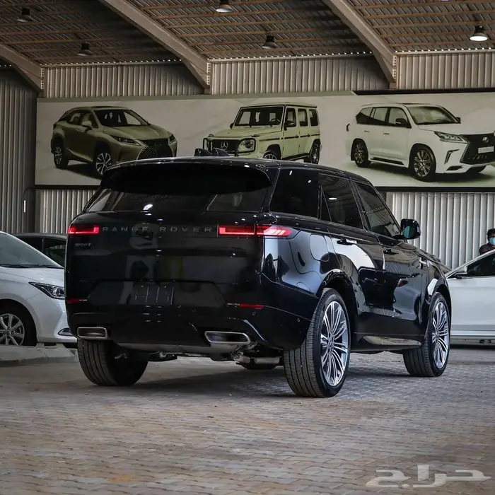 رينج روفر سبورت p400 موديل 2025 11