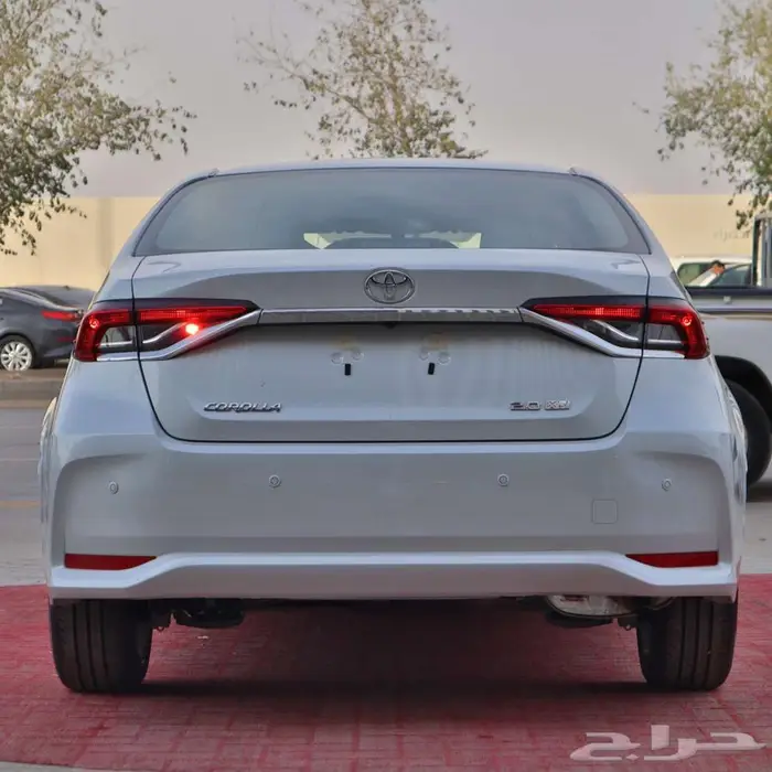 تويوتا كورولا 2025 قير اوتماتيك 13