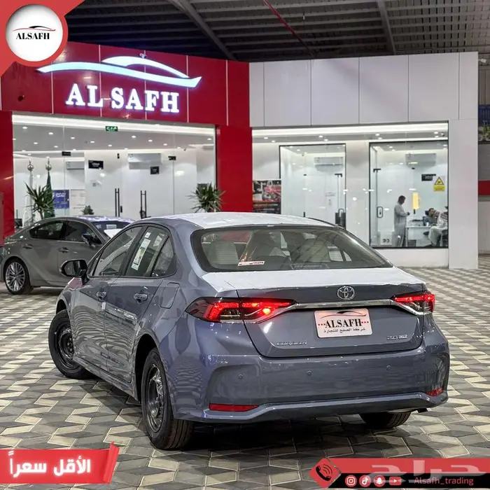 تويوتا كورولا استاندر XLE 2025 كاش وبنوك 3