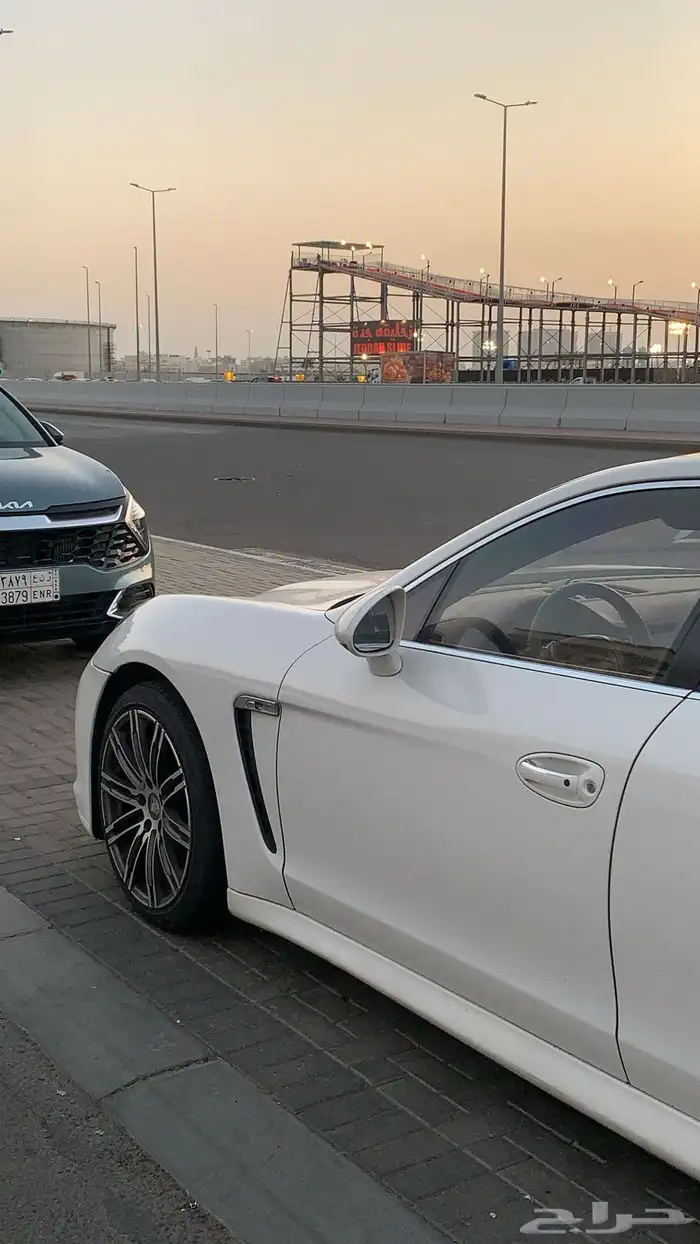 بورش باناميرا شبه مخزن للبيع او بدل مناسب 4