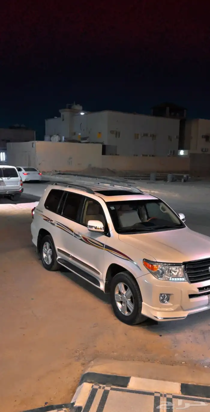 جيب لاندكروزر 2013 0