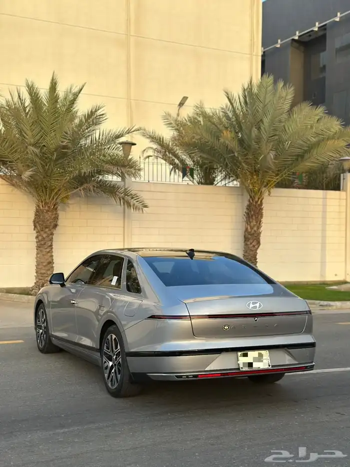 هيونداي ازيرا بريميوم 2024 11