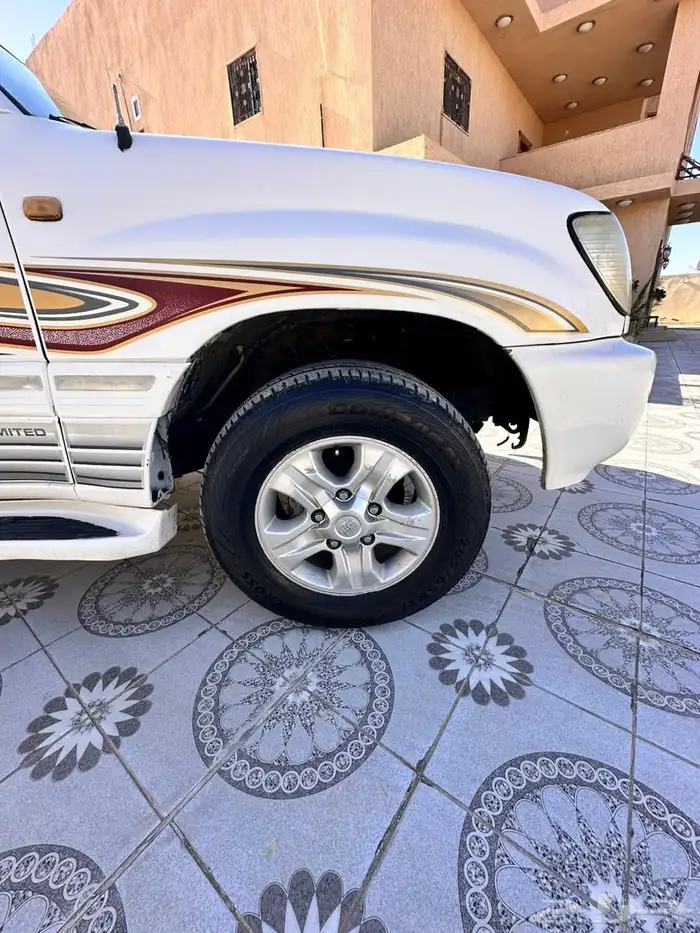 لاندكروزر GXR 2006 خليجي 1