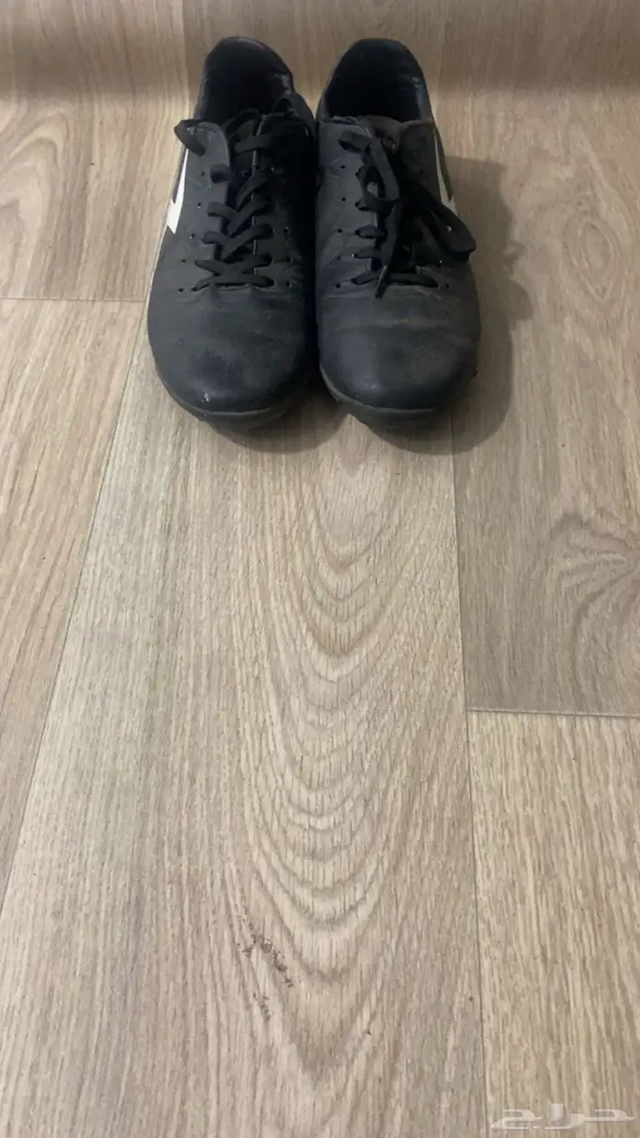 حذاء رياضي للبيع 0