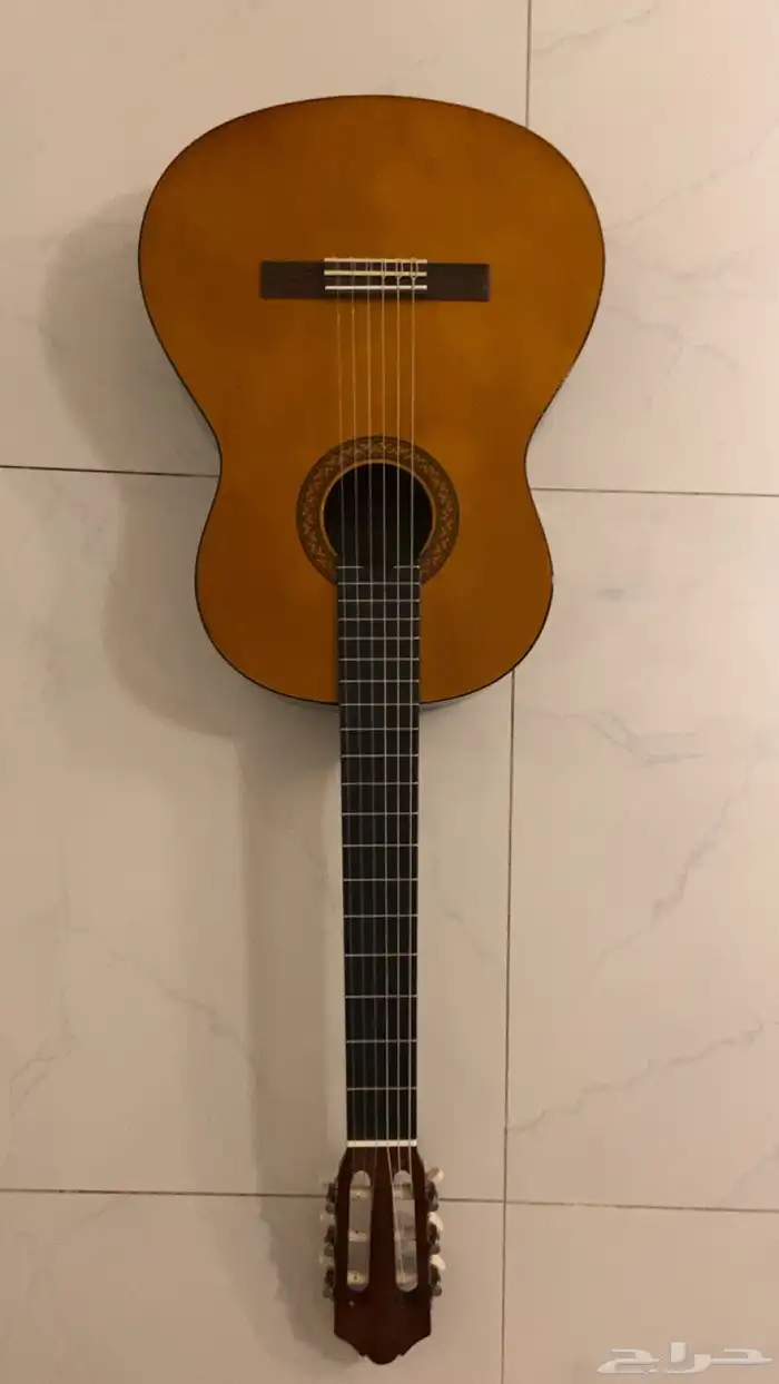 قيتار ياماها c40 1