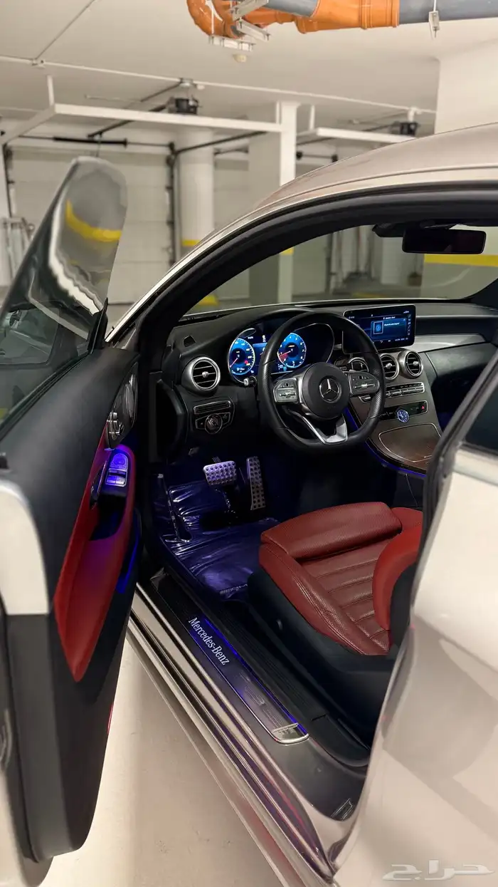 MERCEDES C200 2019 full option 15