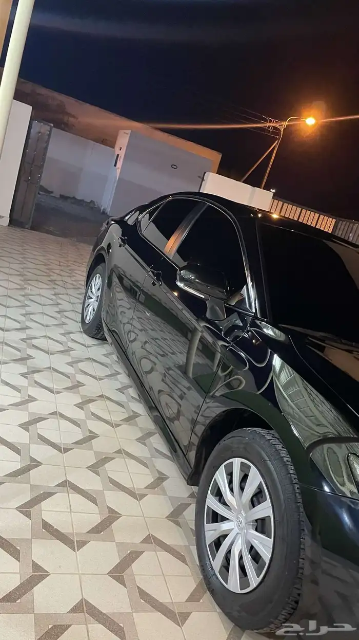 كامري 2023 ستاندر اسود مخزن 40