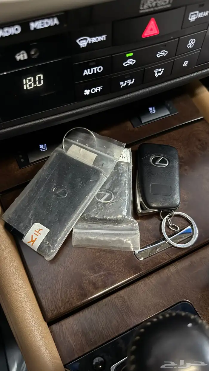 لكزس GS350 فل كامل شبه مخزن 63