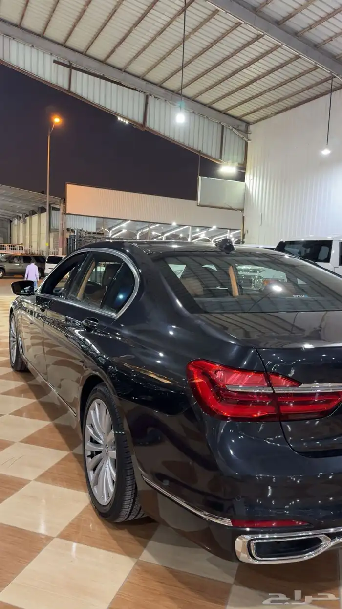 بي ام 740 2016 4