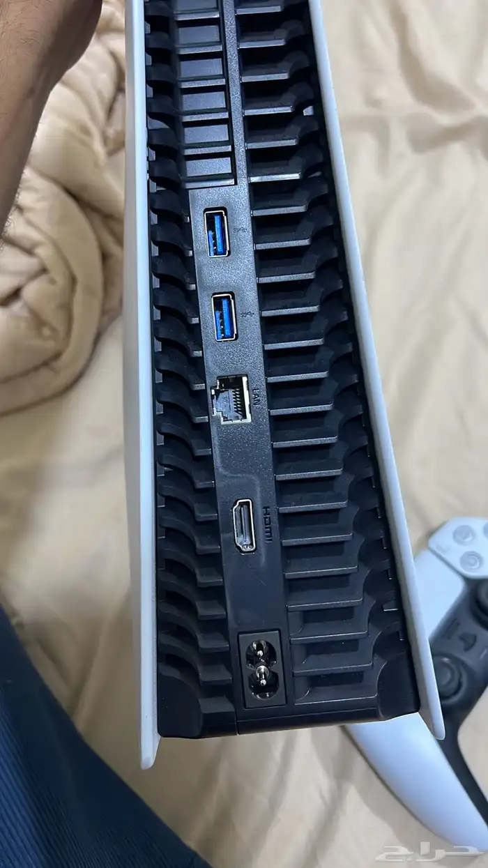 للبيع بلايستيشن 5 جديد (نسخة CD)   سعة 825 GB 3
