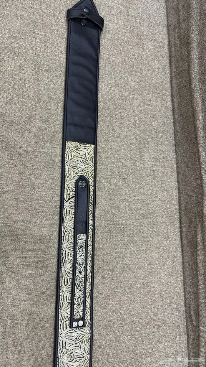 جنبيه مع خدامتها 1