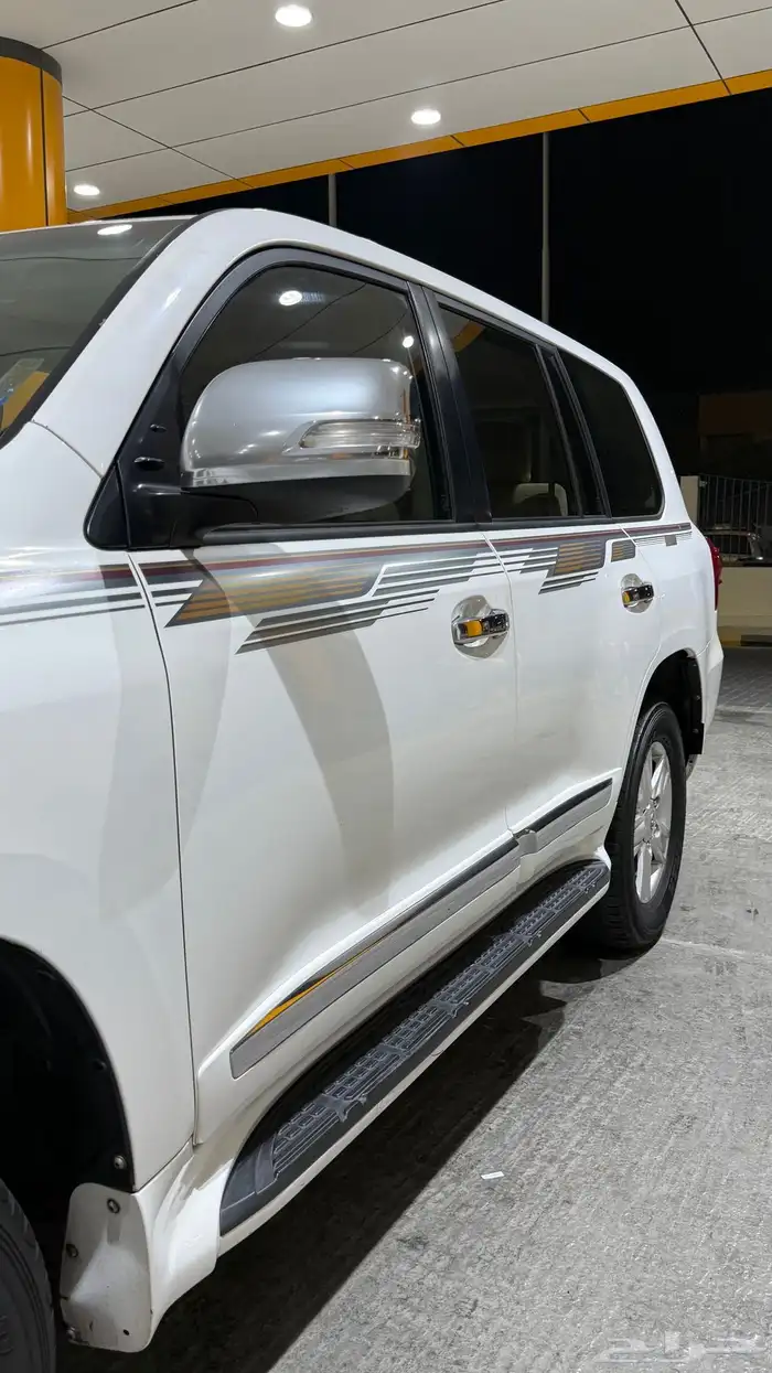 لاندكروزر جكسار 2013 V8 سبير علاق ( نظيف ) 36