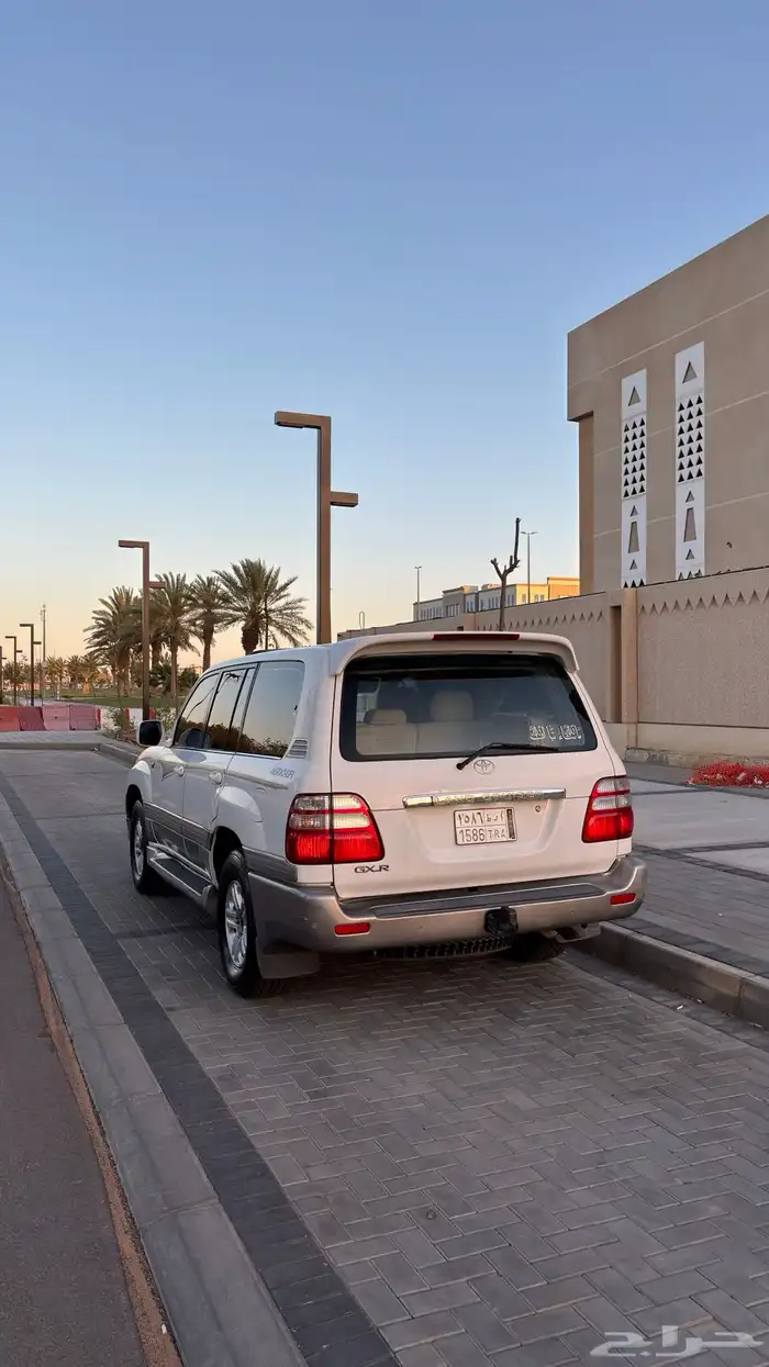 للبيع لاندكروزر 2005 فل كامل 1