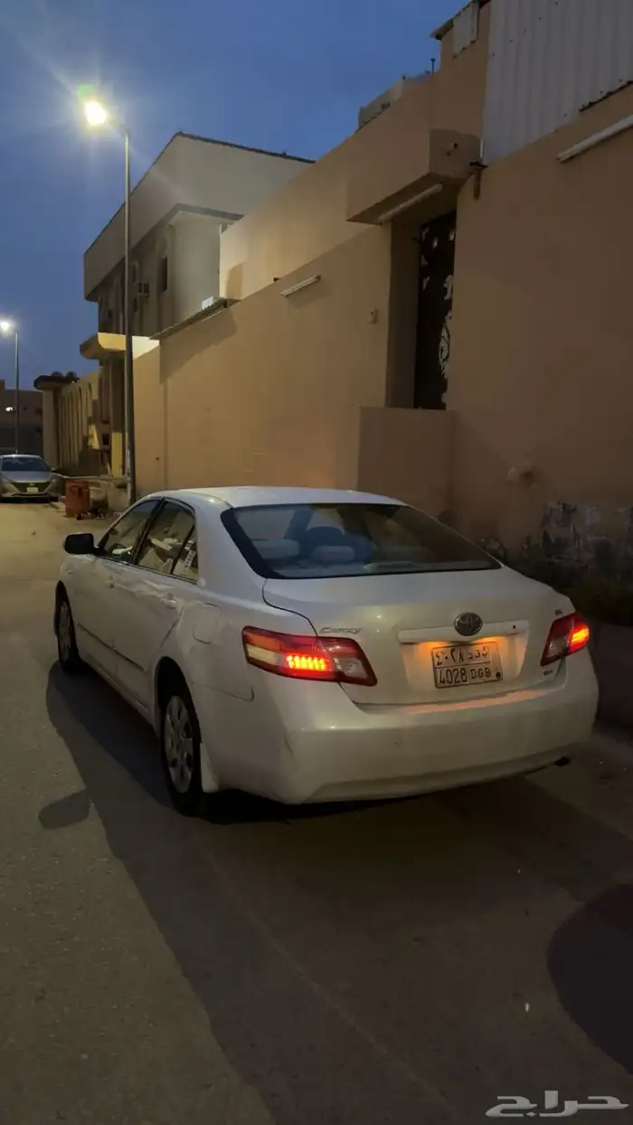 للبيع كامري2011 2