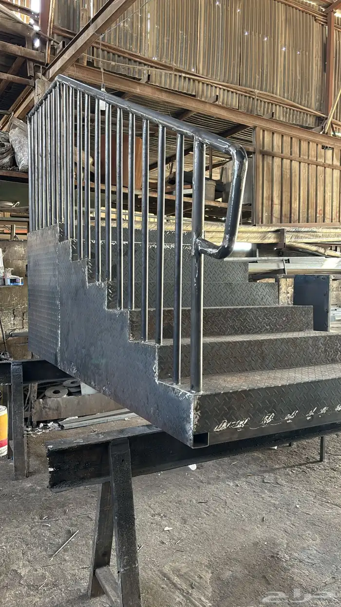 حداد أبواب شباك درابزين مظلات 0