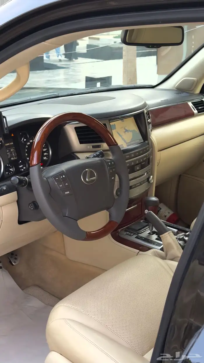 جيب لكزس LX570 2015 7