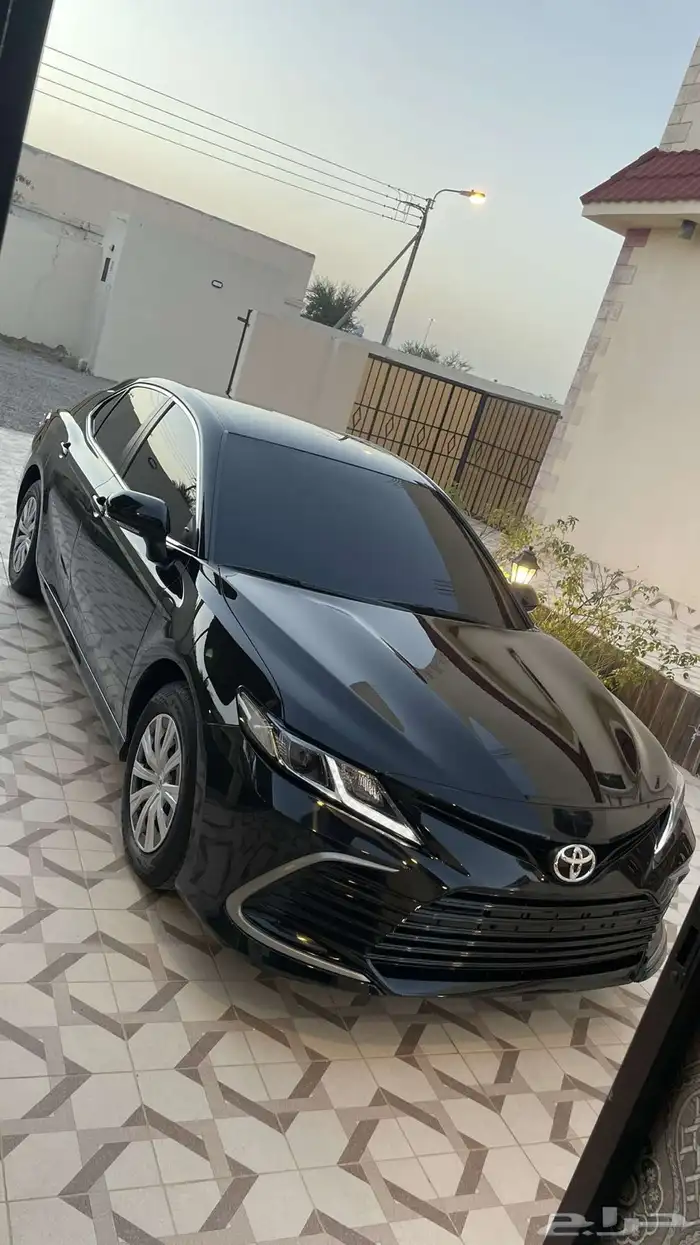 كامري 2023 ستاندر اسود مخزن 45