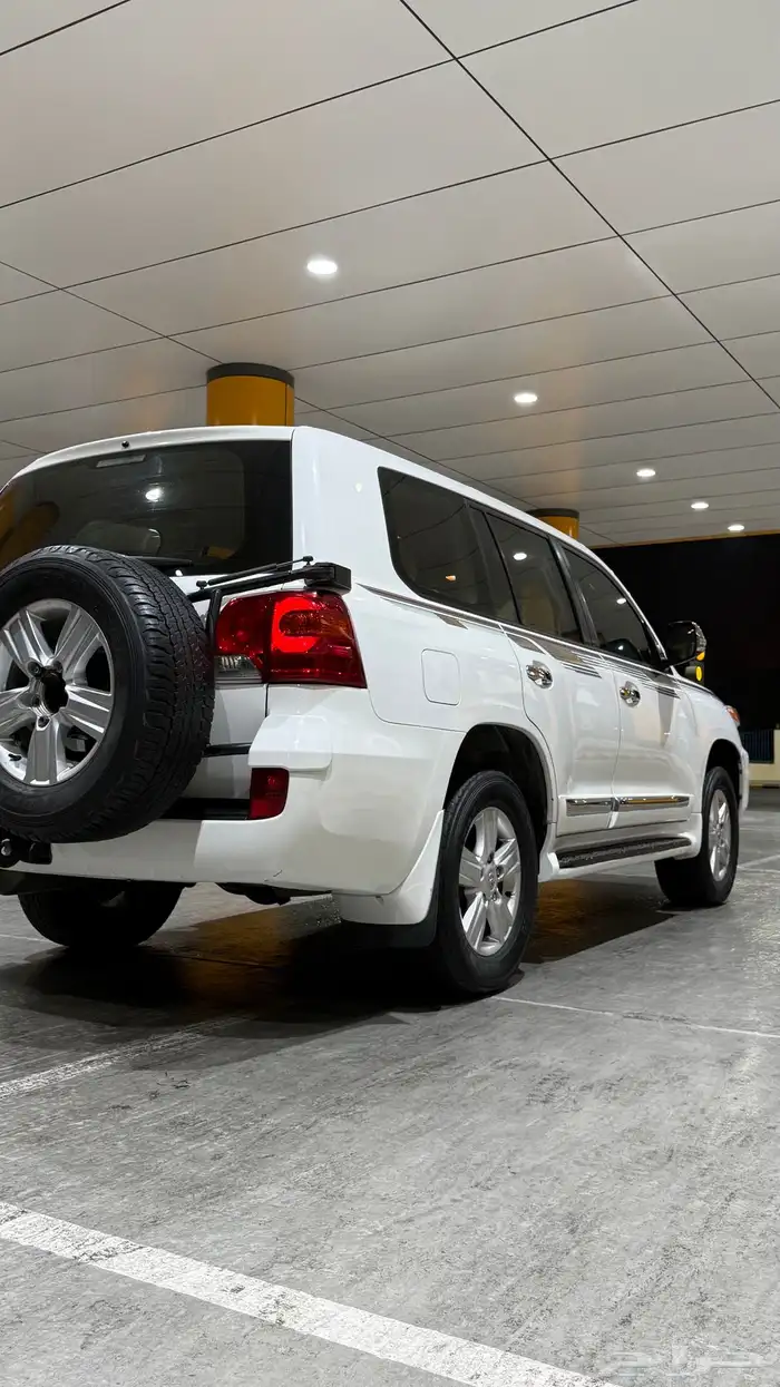 لاندكروزر جكسار 2013 V8 سبير علاق ( نظيف ) 45