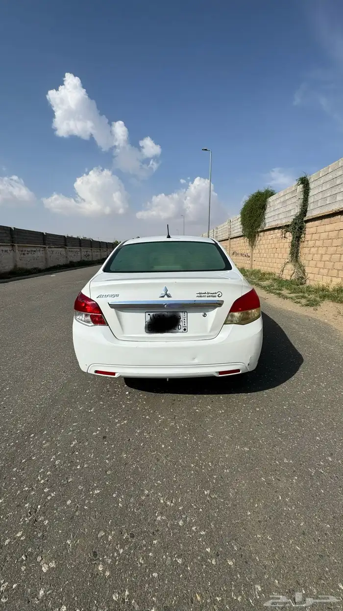 ميستوبيشي اتراج 2020 الممشى تقريبا 100 الف 8